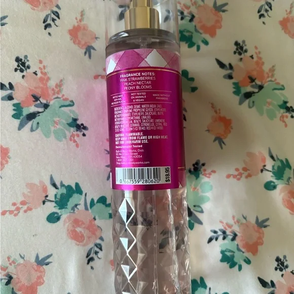Bath & Body Works Gingham Gorgeous Fragrance Mist - Pink and Gold Accents - Picture 2 of 2